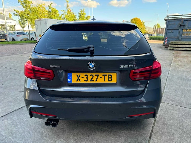 Bmw 3-serie touring m328i xdrive m-competition 19'' high exe full options x-327-tb - afbeelding 26 van  53