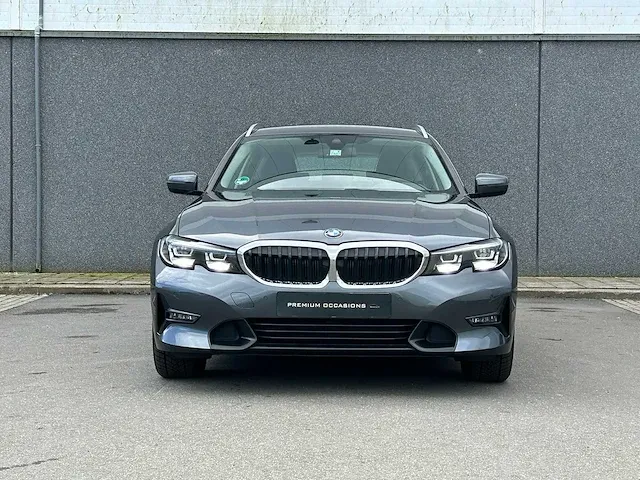 Bmw 3 series touring 318d executive edition | j-002-dp - afbeelding 22 van  53