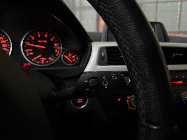 Bmw 316i touring executive 136pk 2013 3-serie f31, k-455-px - afbeelding 15 van  42