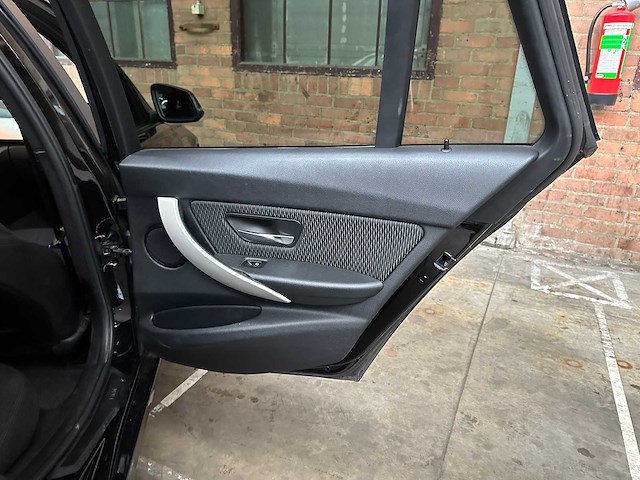 Bmw 316i touring executive 136pk 2013 3-serie f31, k-455-px - afbeelding 30 van  42