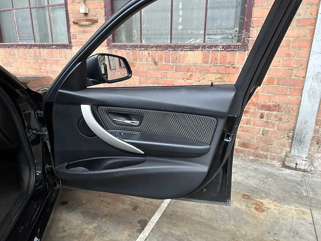 Bmw 316i touring executive 136pk 2013 3-serie f31, k-455-px - afbeelding 32 van  42