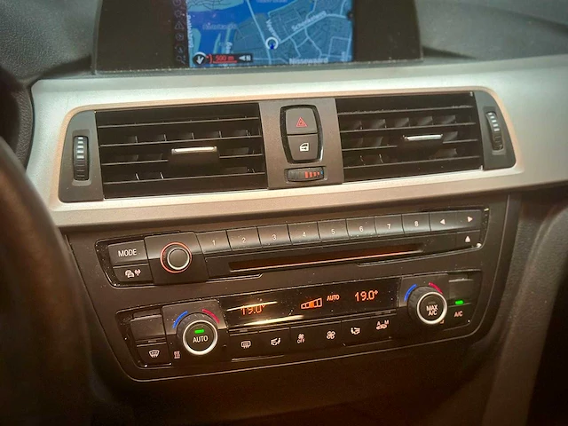 Bmw 316i touring xexecutive; 2-tjt-55 - afbeelding 6 van  16