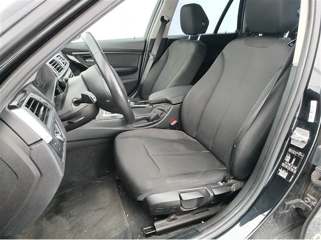 Bmw 318 ia,2017 - afbeelding 7 van  35