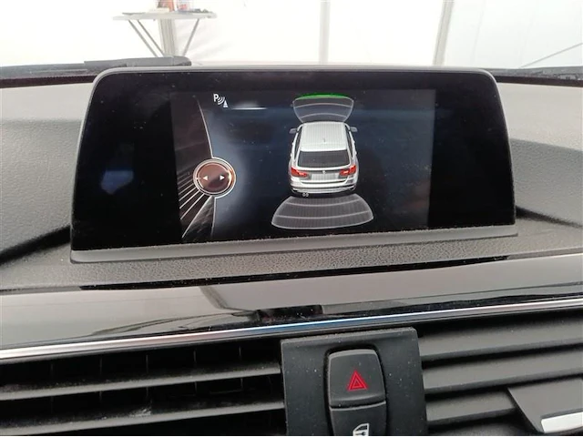 Bmw 318 ia,2017 - afbeelding 14 van  35