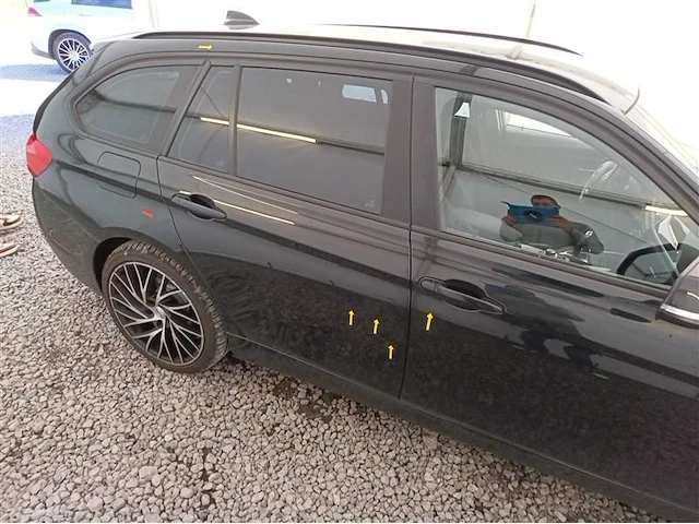 Bmw 318 ia,2017 - afbeelding 20 van  35