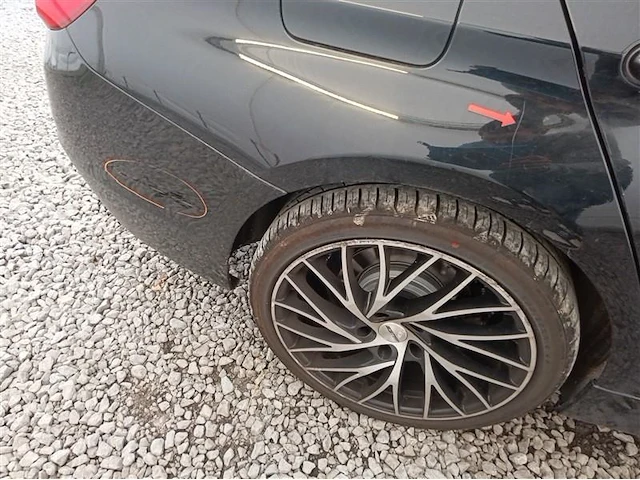 Bmw 318 ia,2017 - afbeelding 24 van  35