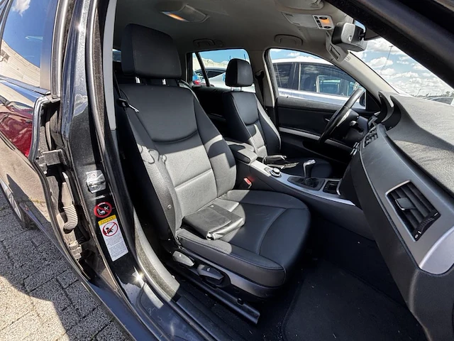 Bmw 318d, 2008 - afbeelding 11 van  35
