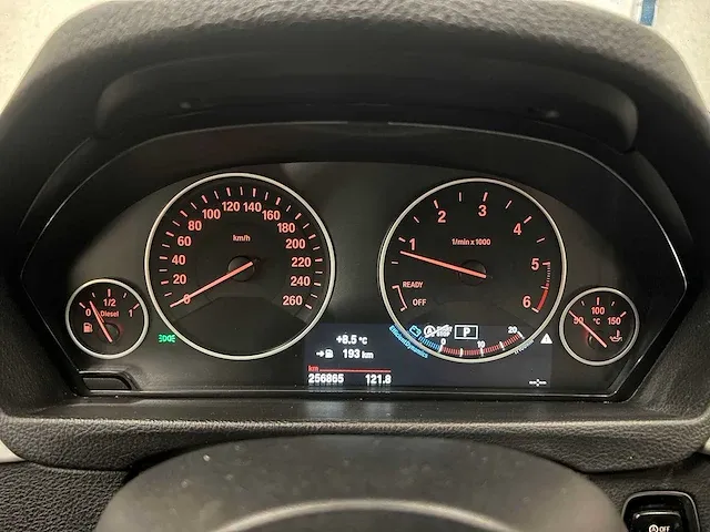 Bmw 318d touring 2.0 136pk 2018 3-serie - afbeelding 25 van  54