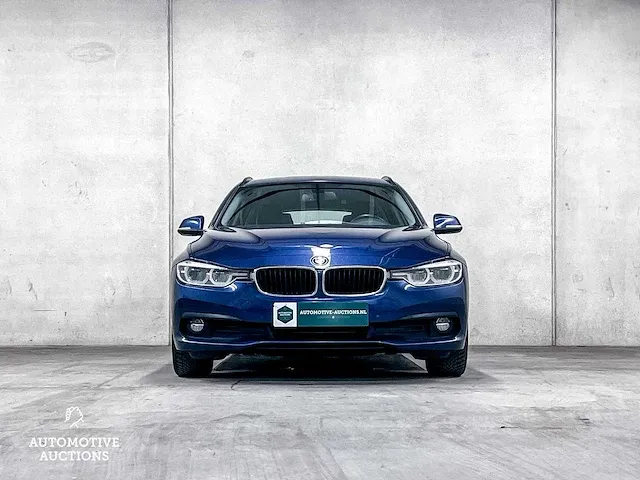 Bmw 318d touring 2.0 136pk 2018 3-serie - afbeelding 52 van  54