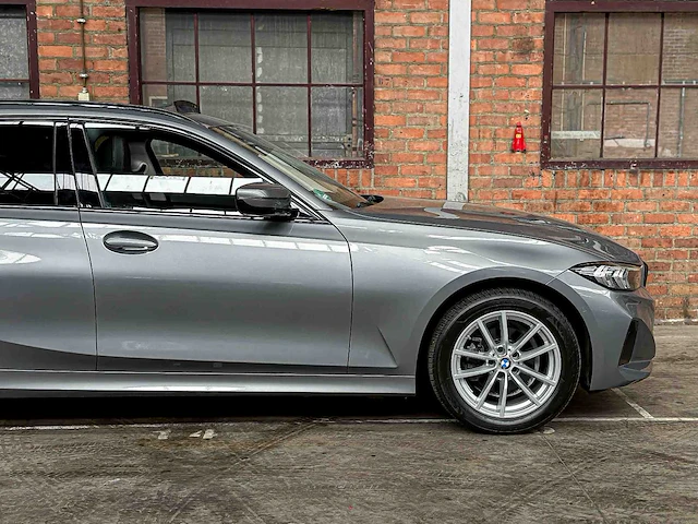 Bmw 318d touring 2.0 g21 150pk 2023 3-serie - afbeelding 5 van  53