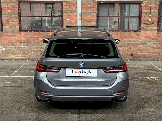 Bmw 318d touring 2.0 g21 150pk 2023 3-serie - afbeelding 10 van  53