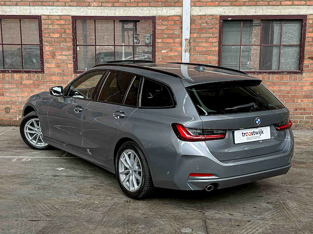 Bmw 318d touring 2.0 g21 150pk 2023 3-serie - afbeelding 14 van  53