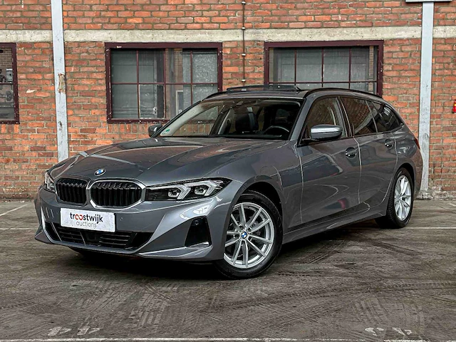 Bmw 318d touring 2.0 g21 150pk 2023 3-serie - afbeelding 12 van  53