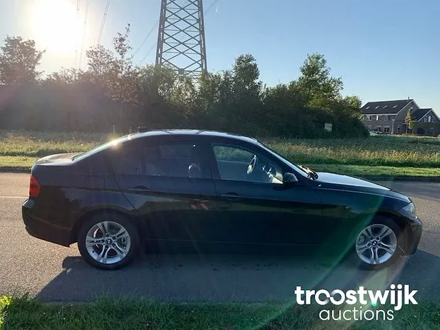 Bmw 318i business line, 17-gvr-5 - afbeelding 22 van  26