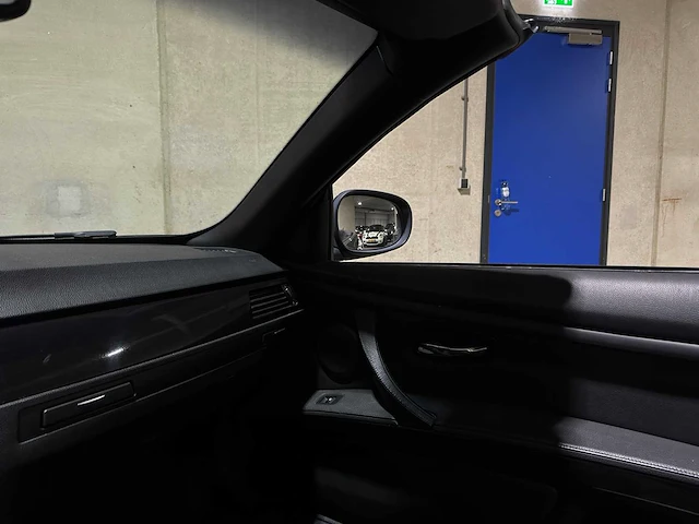 Bmw 318i cabriolet 143pk 2010 3-serie e93, 7-zlb-24 - afbeelding 16 van  33