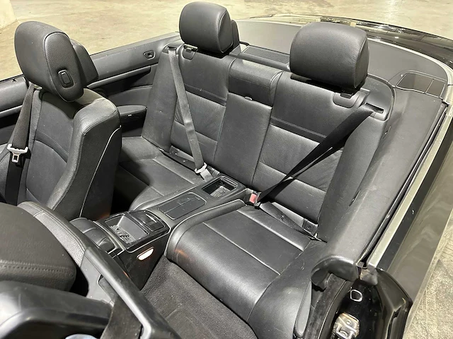 Bmw 318i cabriolet 143pk 2010 3-serie e93, 7-zlb-24 - afbeelding 20 van  33