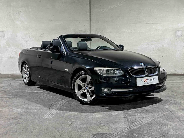 Bmw 318i cabriolet 143pk 2010 3-serie e93, 7-zlb-24 - afbeelding 31 van  33