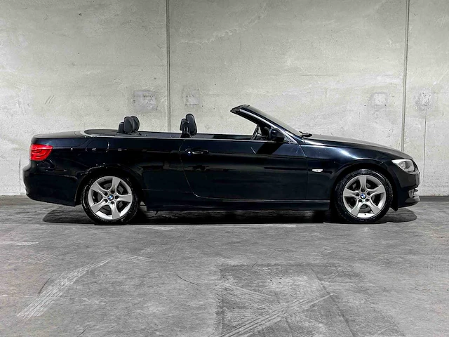 Bmw 318i cabriolet 143pk 2010 3-serie e93, 7-zlb-24 - afbeelding 33 van  33