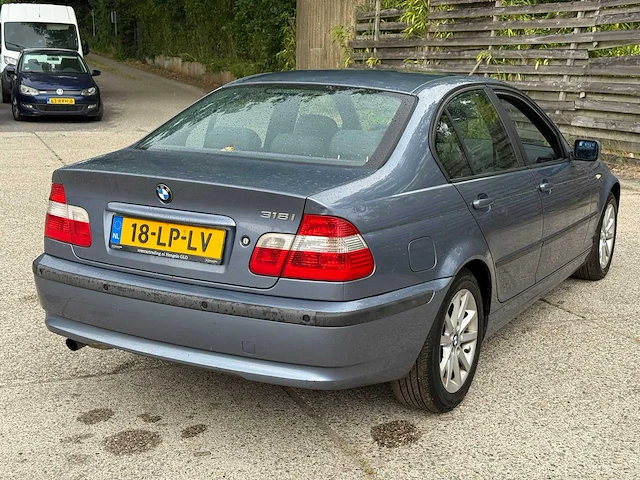 Bmw 318i lifestyle executive, 18-lp-lv - afbeelding 10 van  15
