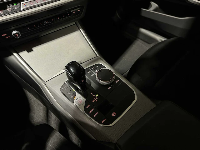 Bmw 318i touring business edition 156pk 2022 3-serie, n-938-vx - afbeelding 21 van  46