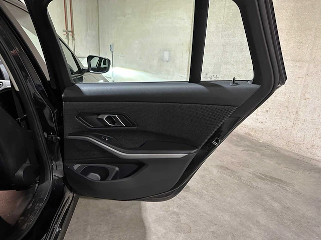 Bmw 318i touring business edition 156pk 2022 3-serie, n-938-vx - afbeelding 32 van  46