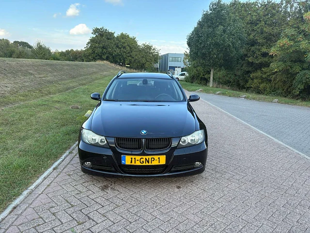 Bmw 318i touring business line, 11-gnp-1 - afbeelding 5 van  28
