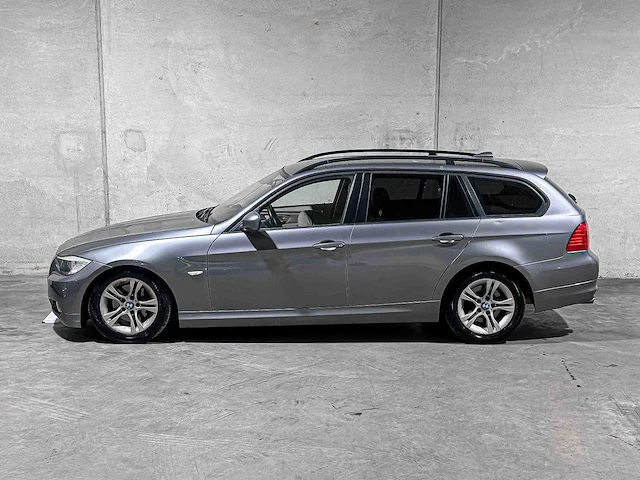 Bmw 318i touring business line 143pk 2010 3-serie e91, 19-nkt-5 - afbeelding 9 van  42