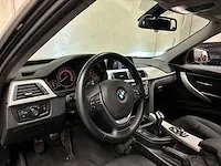Bmw 318i touring centennial executive 136pk 2017 3-serie (origineel-nl), kz-621-p - afbeelding 17 van  55