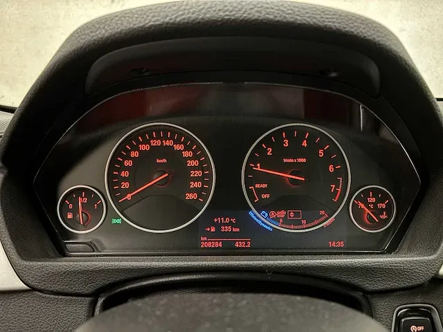 Bmw 318i touring centennial executive 136pk 2017 3-serie (origineel-nl), kz-621-p - afbeelding 18 van  55