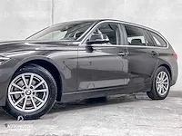 Bmw 318i touring centennial executive 136pk 2017 3-serie (origineel-nl), kz-621-p - afbeelding 12 van  55