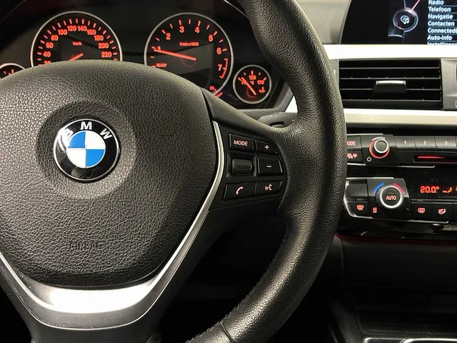 Bmw 318i touring centennial executive 136pk 2017 3-serie (origineel-nl), kz-621-p - afbeelding 28 van  55