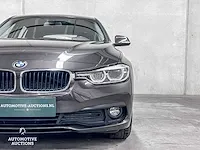 Bmw 318i touring centennial executive 136pk 2017 3-serie (origineel-nl), kz-621-p - afbeelding 45 van  55