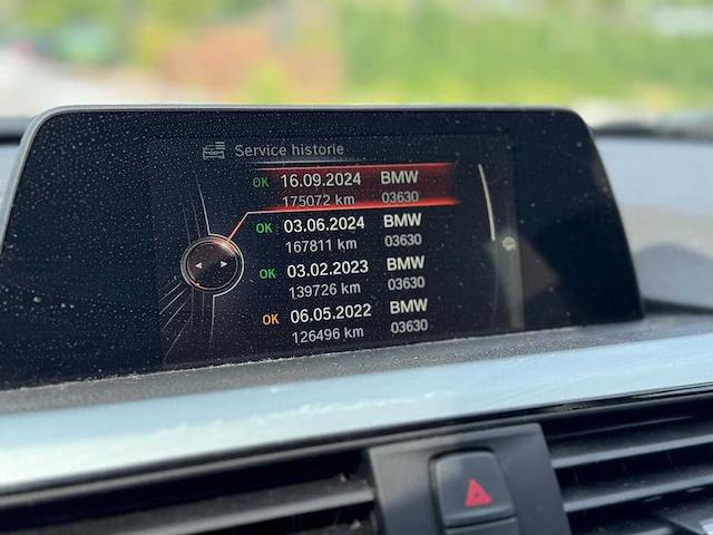 Bmw 318i touring executive automaat; nt-128-b - afbeelding 6 van  15