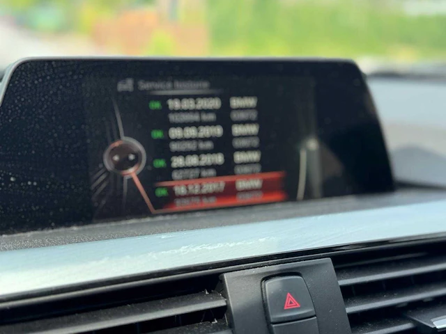 Bmw 318i touring executive automaat; nt-128-b - afbeelding 7 van  15