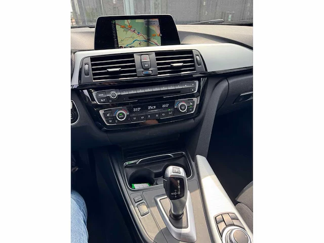 Bmw 318i touring executive automaat; nt-128-b - afbeelding 3 van  15