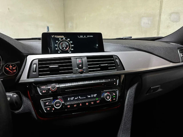 Bmw 320i automaat centennial high executive 184pk 2016 3-serie touring, jr-371-d - afbeelding 21 van  43