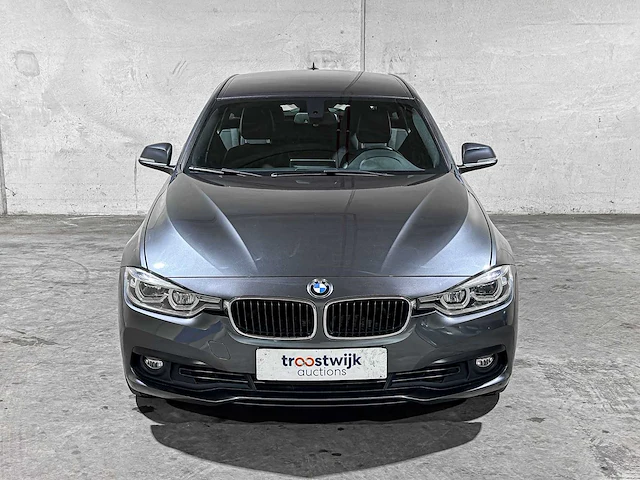 Bmw 320i automaat centennial high executive 184pk 2016 3-serie touring, jr-371-d - afbeelding 40 van  43