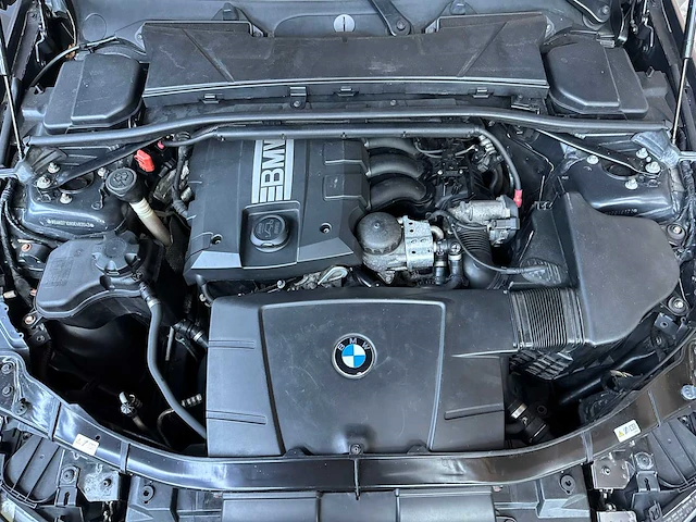 Bmw 320i corp.l.min. ed. 3-serie coupé 163pk 2011, 86-sps-8 - afbeelding 33 van  41