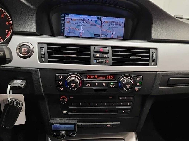 Bmw 320i coupé executive, 74-xj-vx - afbeelding 4 van  17
