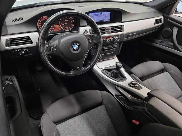 Bmw 320i coupé executive, 74-xj-vx - afbeelding 15 van  17