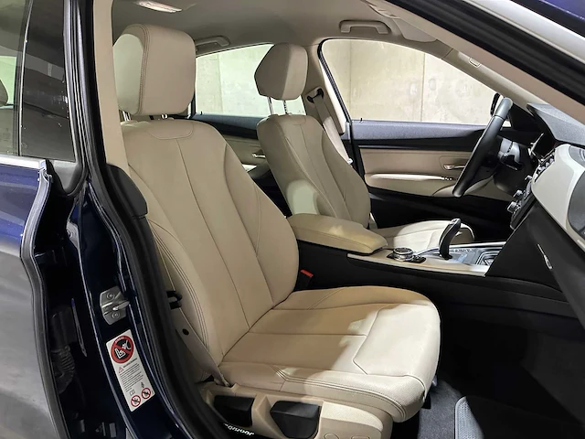Bmw 320i gran turismo high executive 184pk 2014 3-serie f34, 7-xtb-19 - afbeelding 35 van  43
