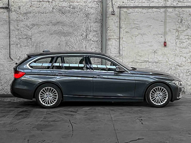 Bmw 320i touring 184pk 2013 (origineel-nl), 1-ktj-01 - afbeelding 43 van  45