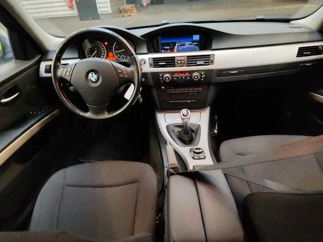 Bmw 320i touring business line, 90-jrg-8 - afbeelding 16 van  18