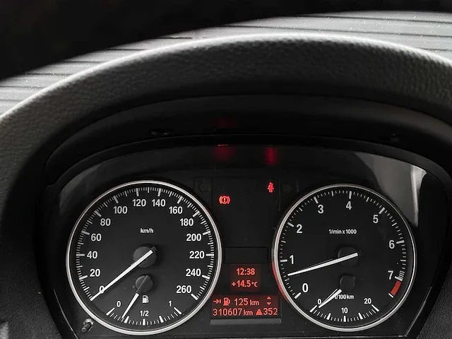Bmw 320i touring business line style, 80-kns-7 - afbeelding 8 van  20