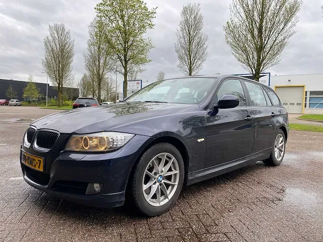 Bmw 320i touring business line style, 80-kns-7 - afbeelding 1 van  20