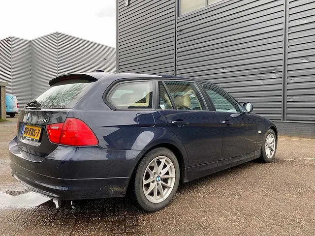 Bmw 320i touring business line style, 80-kns-7 - afbeelding 12 van  20