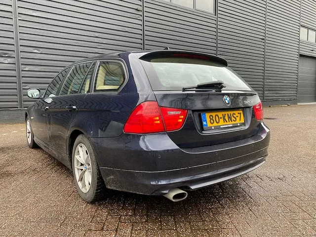 Bmw 320i touring business line style, 80-kns-7 - afbeelding 15 van  20