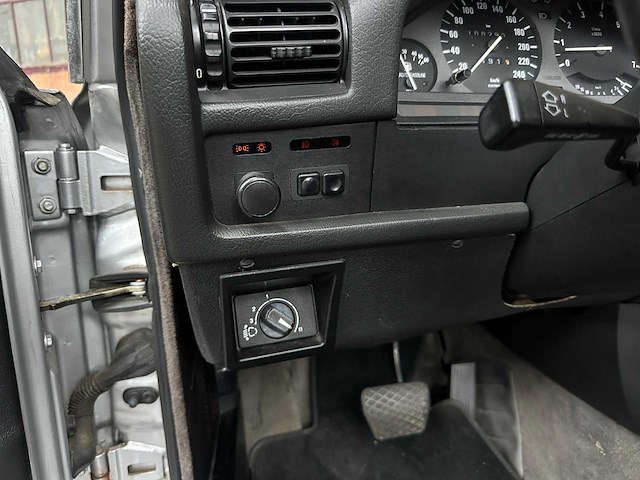 Bmw 323i baur tc e30 - b20 cabriolet 150pk 1992 3-serie, hkg-95-x - afbeelding 16 van  43