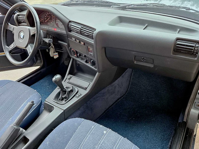Bmw 325i bauer tc, rz-35-pb - afbeelding 9 van  50