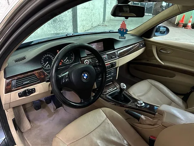 Bmw 325i dynamic executive 218pk 2005 3-serie, 7-xfv-97 - afbeelding 16 van  59
